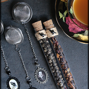 Poe tea gift set from Me and Annabel Lee (photo: Me and Annabel Lee)